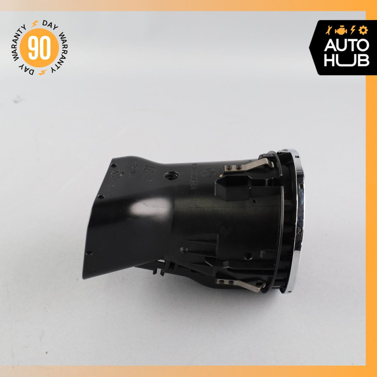 Mercedes W219 CLS550 CLS55 AMG Right Side Dashboard Dash Board Air Vent OEM - photo 4