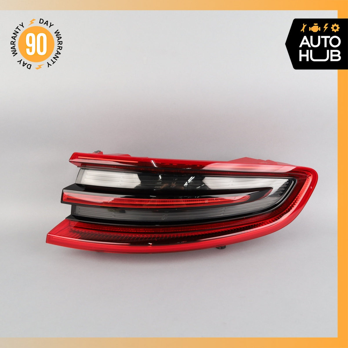 15-18 Porsche Macan 95B S GTS Right Side Outer Tail Light Lamp 95B945096N OEM - photo 2