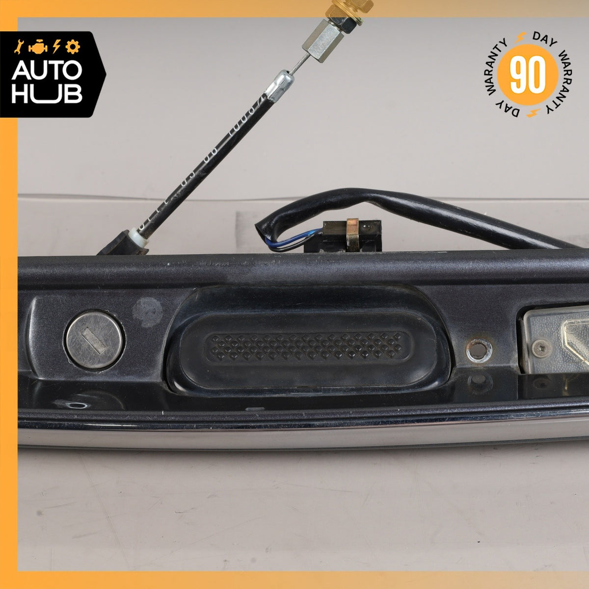 03-13 Maserati Quattroporte M139 Rear Trunk Lid Moulding Plate w/Lights OEM 84k - photo 9