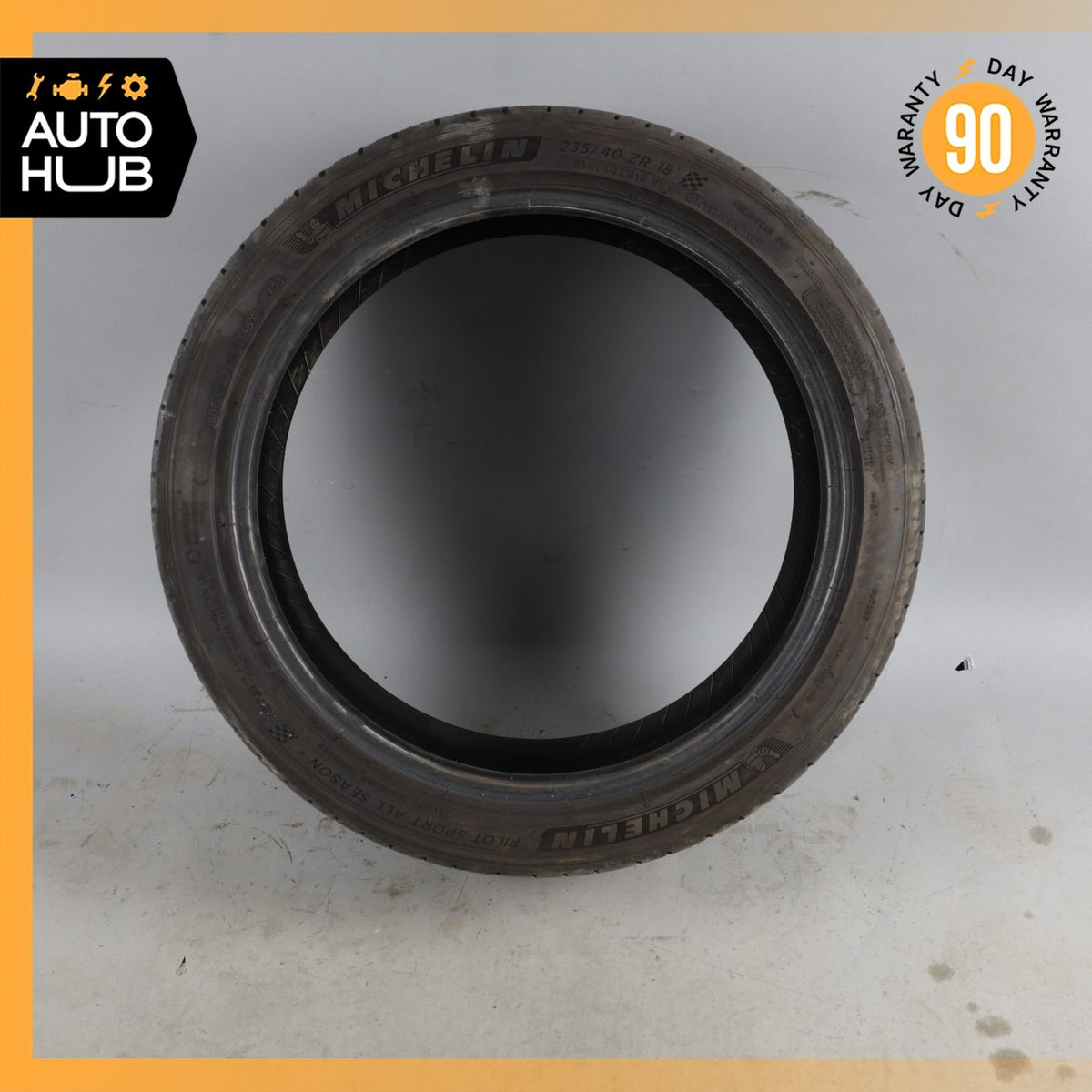 235/40ZR18 Michelin Pilot Sport All Season 4 235 40 18' 95Y 7.5/32" Tire - photo 1