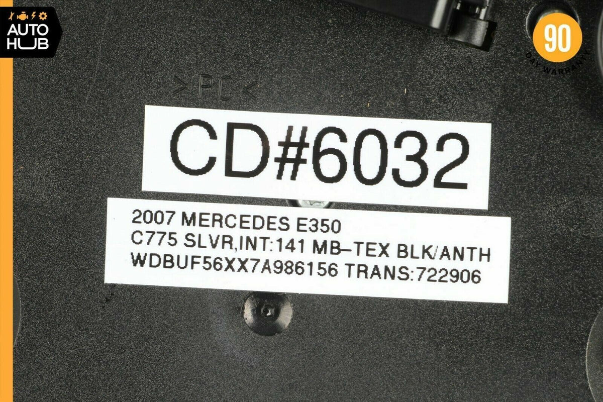 03-09 Mercedes W211 E350 E320 Front Overhead Dome Light Gray 2118206901 OEM - photo 11