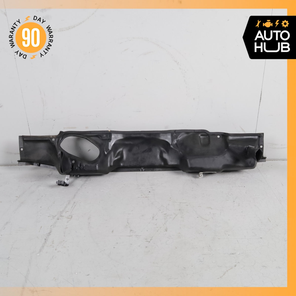 03-13 Maserati Quattroporte M139 Front Windshield Cowl Panel Trim Cover OEM - photo 5