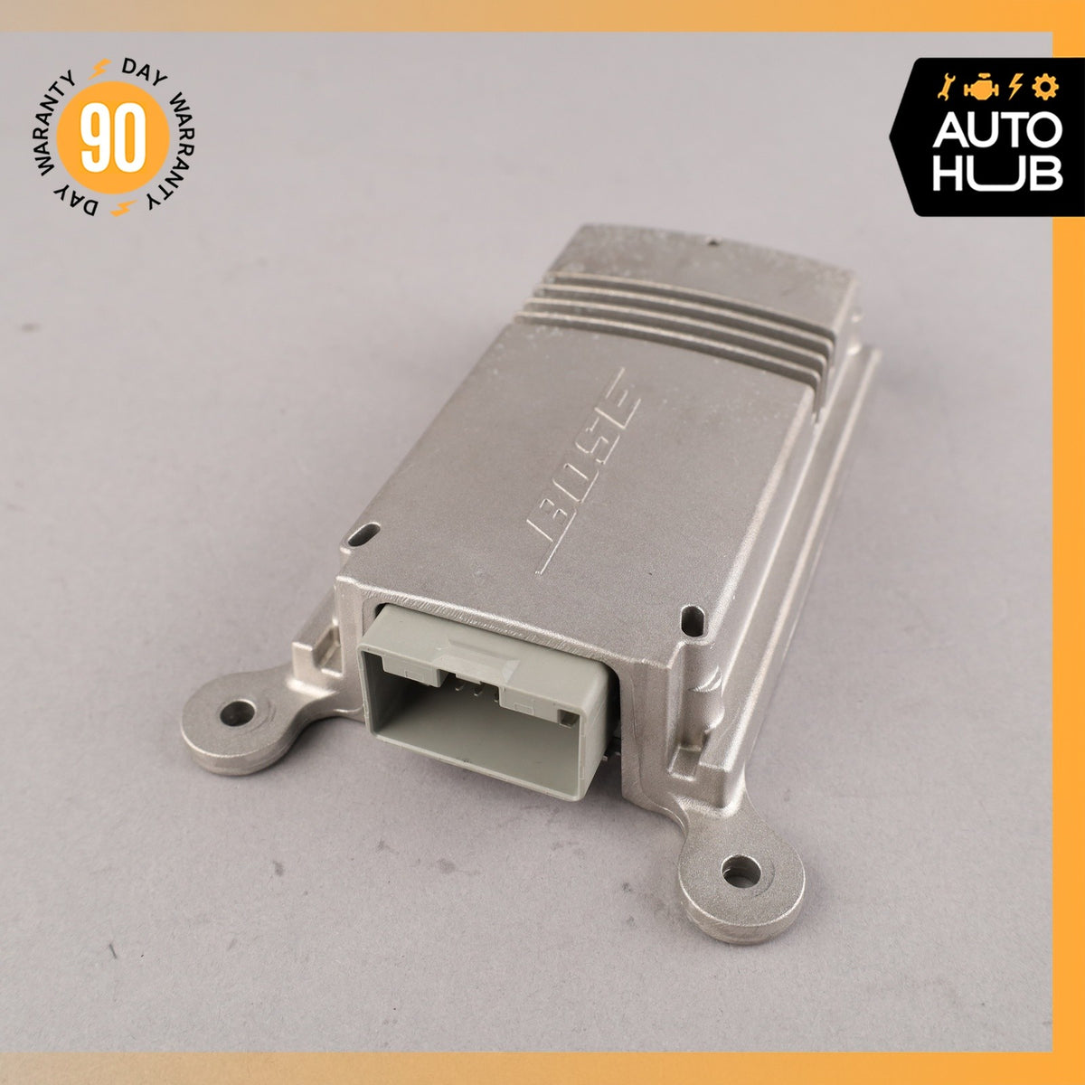 Porsche Macan 95B S Boxster Cayman Subwoofer AMP Bose Amplifier OEM 74k - photo 2