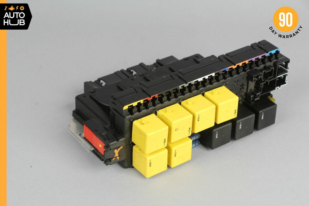 03-12 Mercedes R230 SL500 SL550 SLR Front Left SAM Fuse Box Control Module 82k - photo 1