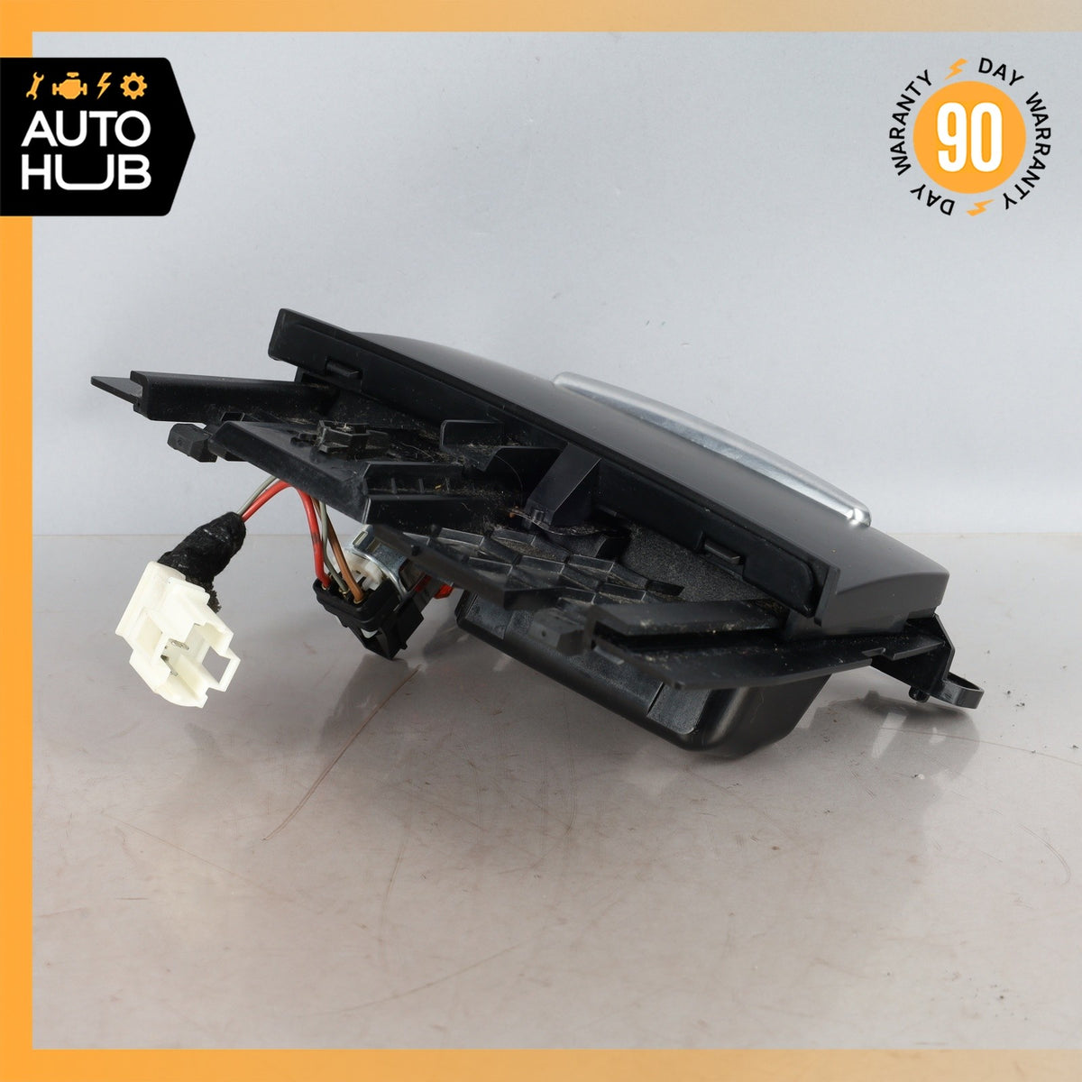 09-17 Audi 8R Q5 SQ5 Center Console Ashtray Compartment 8K0857951C OEM - photo 6
