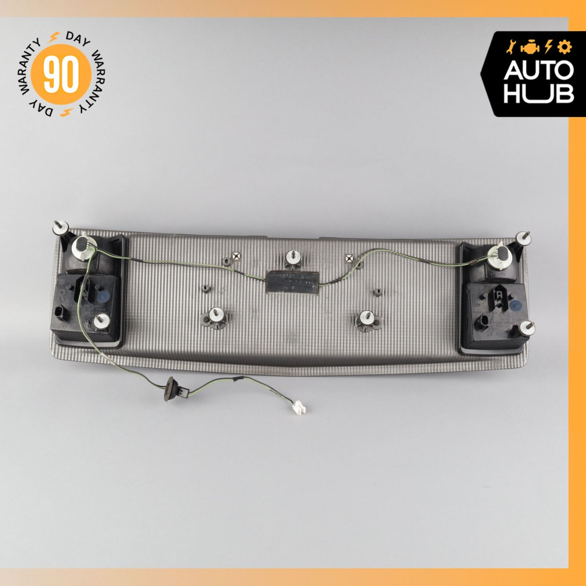 04-09 Cadillac XLR Rear Trunk Lid License Plate Light 10355557 OEM - photo 8