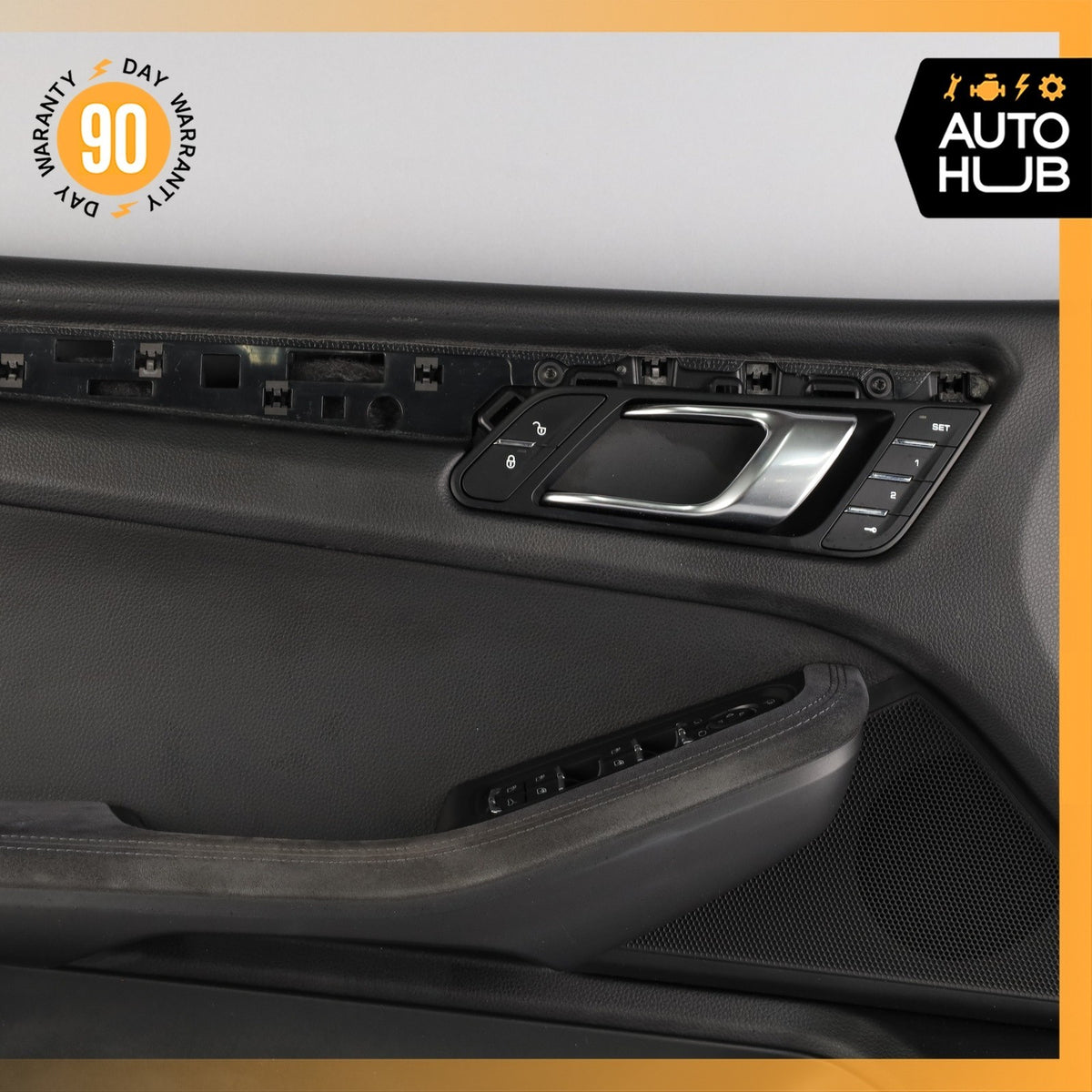 15-24 Porsche Macan 95B Front Left Driver Side Interior Door Panel Suede OEM 46k - photo 3