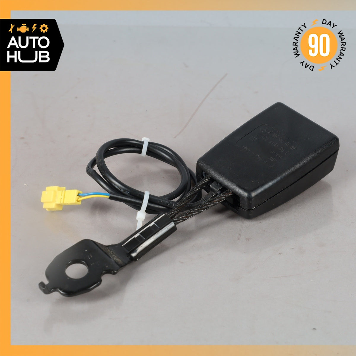 15-18 Mercedes W205 C300 C43 AMG Seat Belt Buckle Front Right or Left Side OEM - photo 7