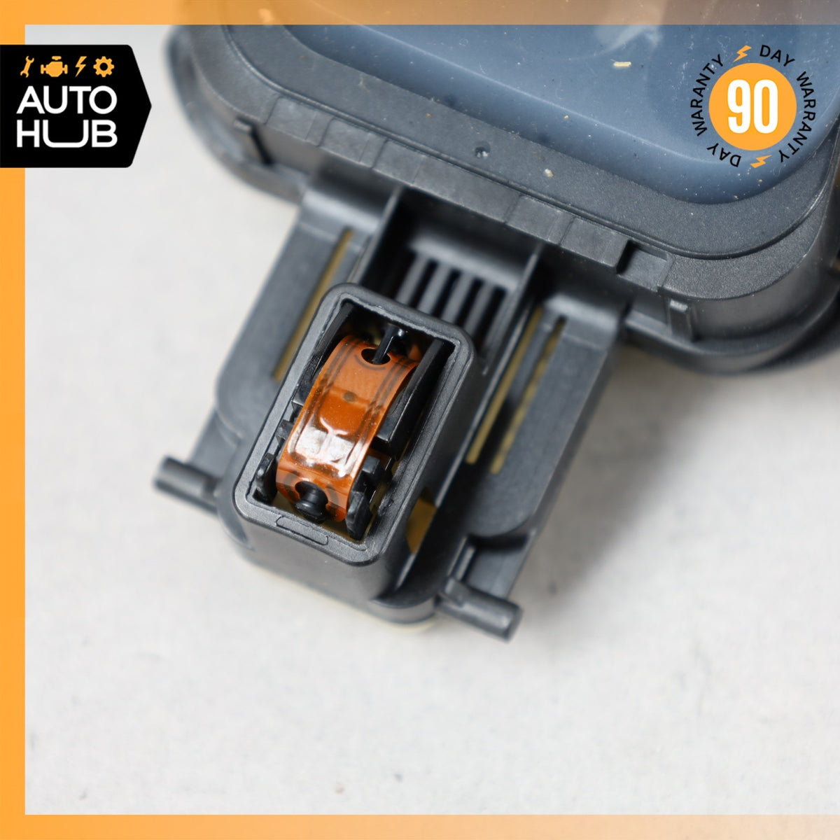 Mercedes W205 C350e Front Windshield Rain Sensor 2059006615 OEM - photo 2