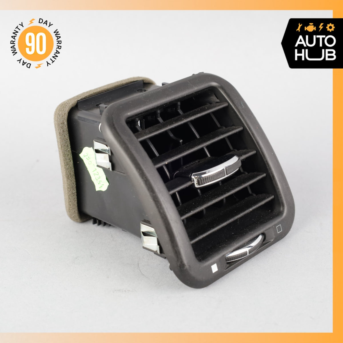 03-13 Maserati Quattroporte M139 Front Right or Left Console AC A/C Air Vent OEM - photo 1