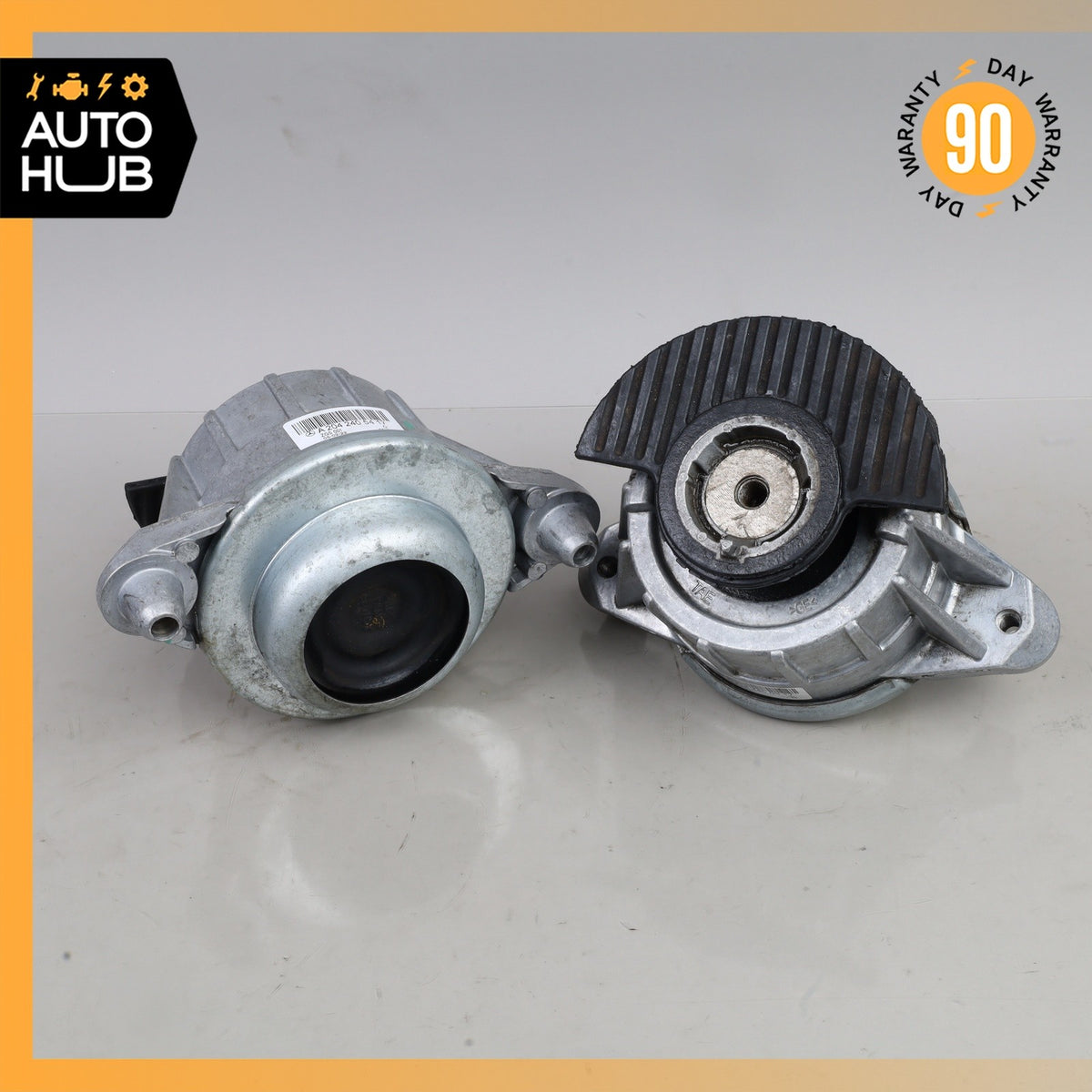 Mercedes W207 E350 Right & Left Side Engine Mount Set 2182400317 OEM - photo 1