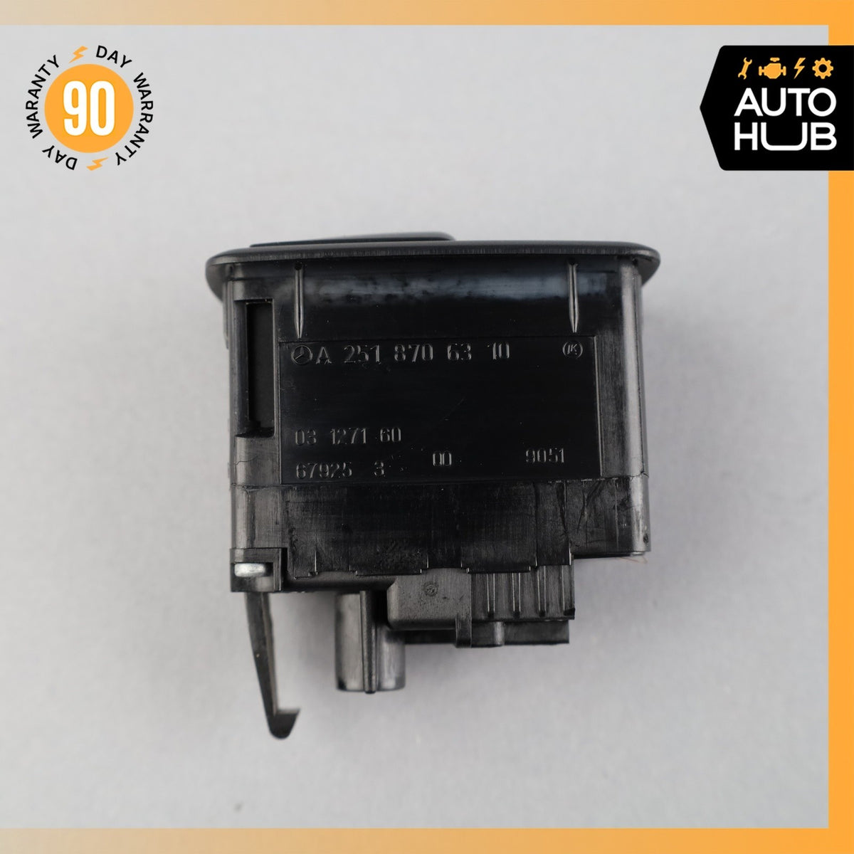 Mercedes X164 GL550 Trunk Lid Release Boot Button 2518706310 OEM - photo 8