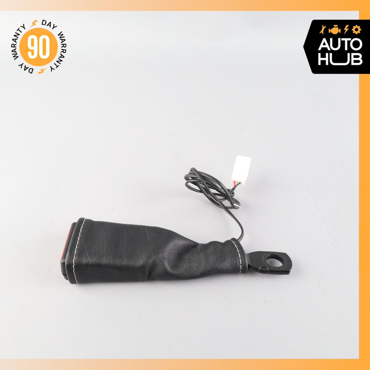 08-19 Maserati GranTurismo M145 Front Left or Right Seat Belt Buckle Black OEM - photo 2