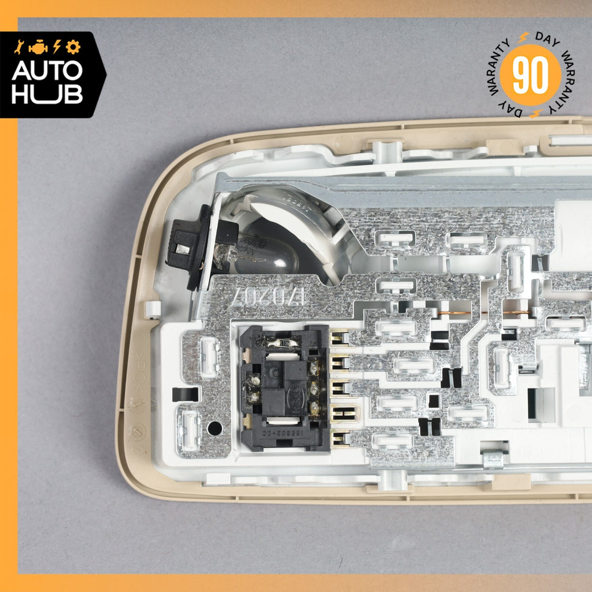 10-18 Mercedes W218 CLS550 E400 E350 Rear Overhead Dome Light 2128205001 OEM - photo 7