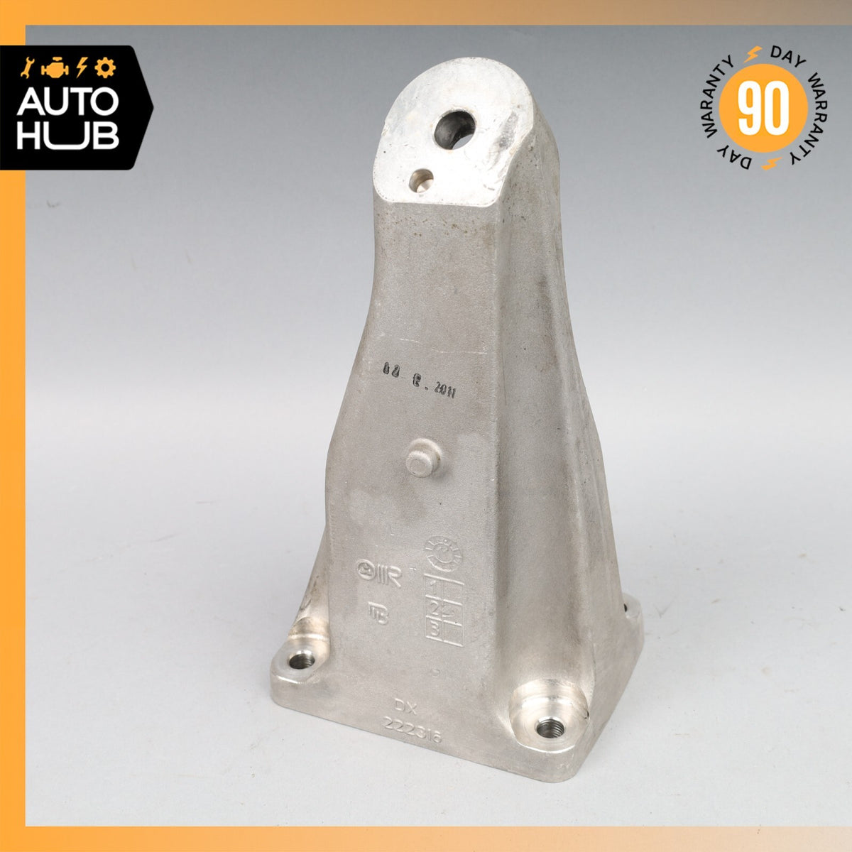 04-19 Maserati GranTurismo 4.7L Engine Motor Bracket Mount Right Side OEM - photo 1
