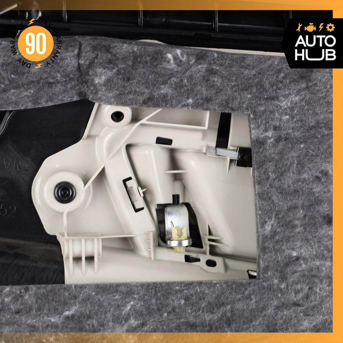 14-16 Mercedes W212 E350 E400 E550 Front Right Side Interior Door Panel OEM 84k - photo 20