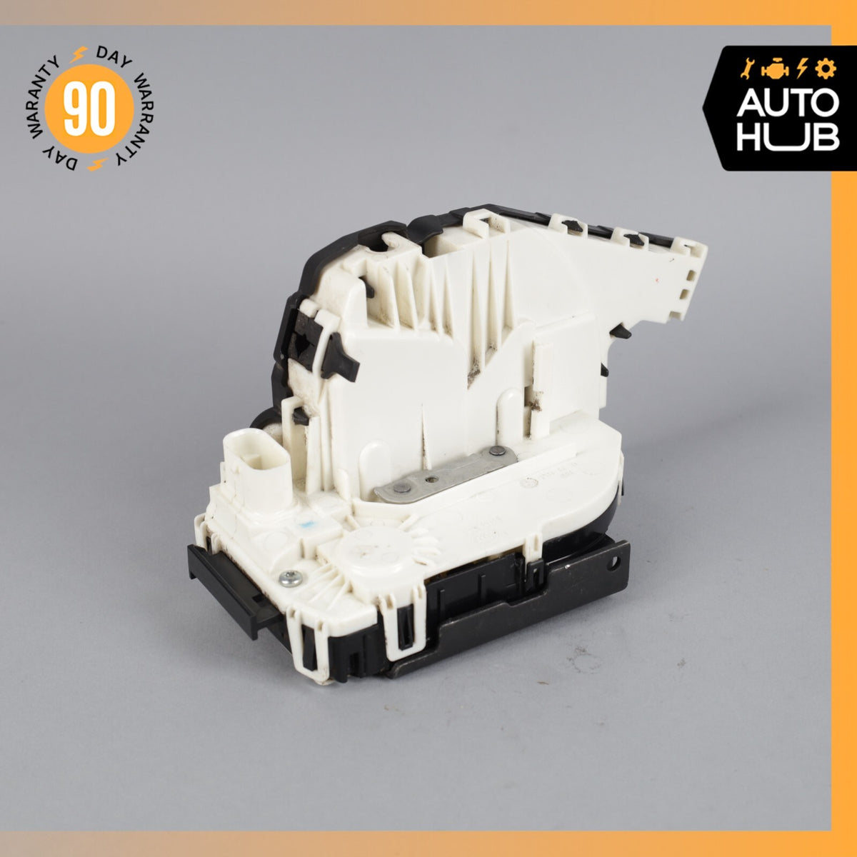 17-20 Maserati Levante S M161 Front Right Side Door Lock Latch Actuator OEM 73k - photo 2