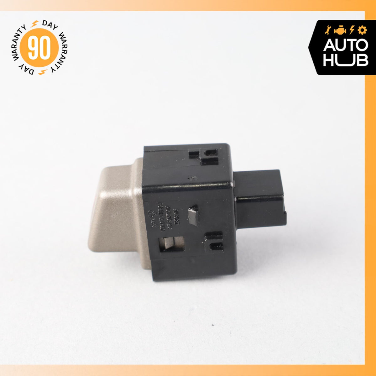 04-09 Cadillac XLR Hazard Warning Light Switch Button 10315821 OEM - photo 2