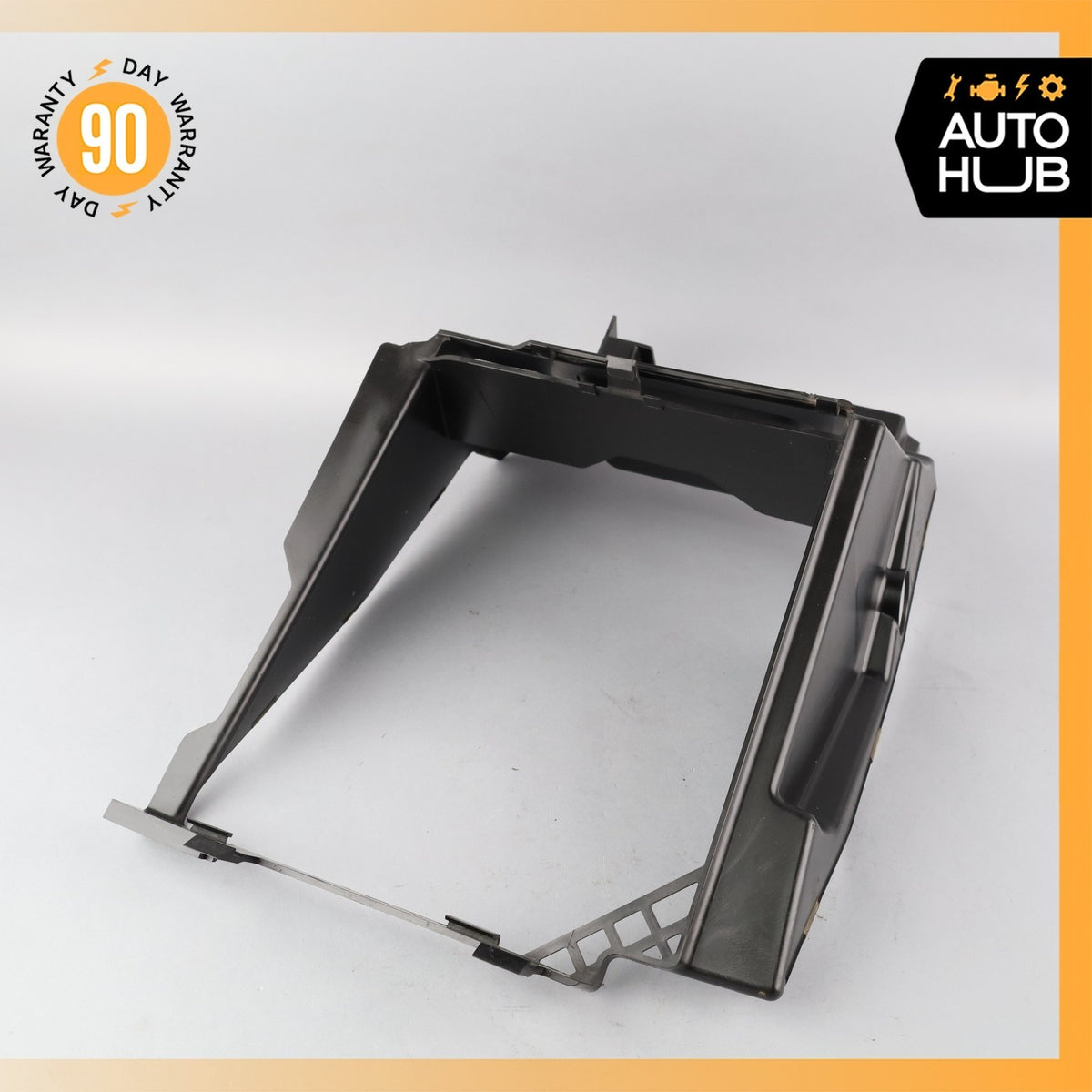 Range Rover L405 Left Engine Intercooler Radiator Air Deflector Guide Bezel OEM - photo 1