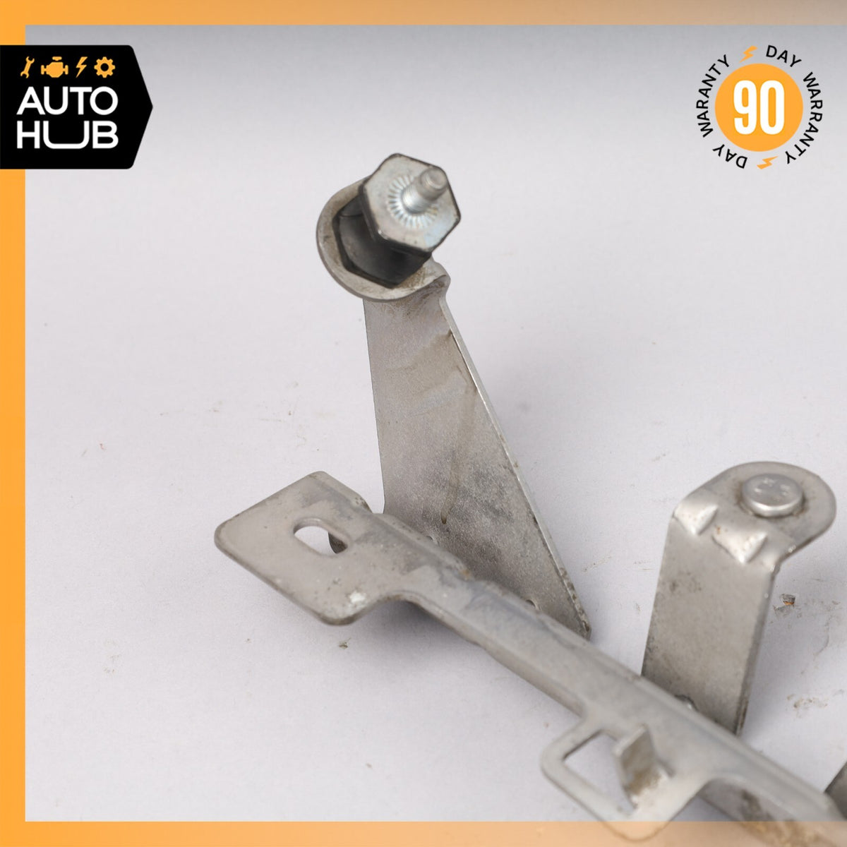 Porsche Cayenne 958 Hybrid S Auxiliary Water Coolant Pump Support Bracket OEM - photo 4