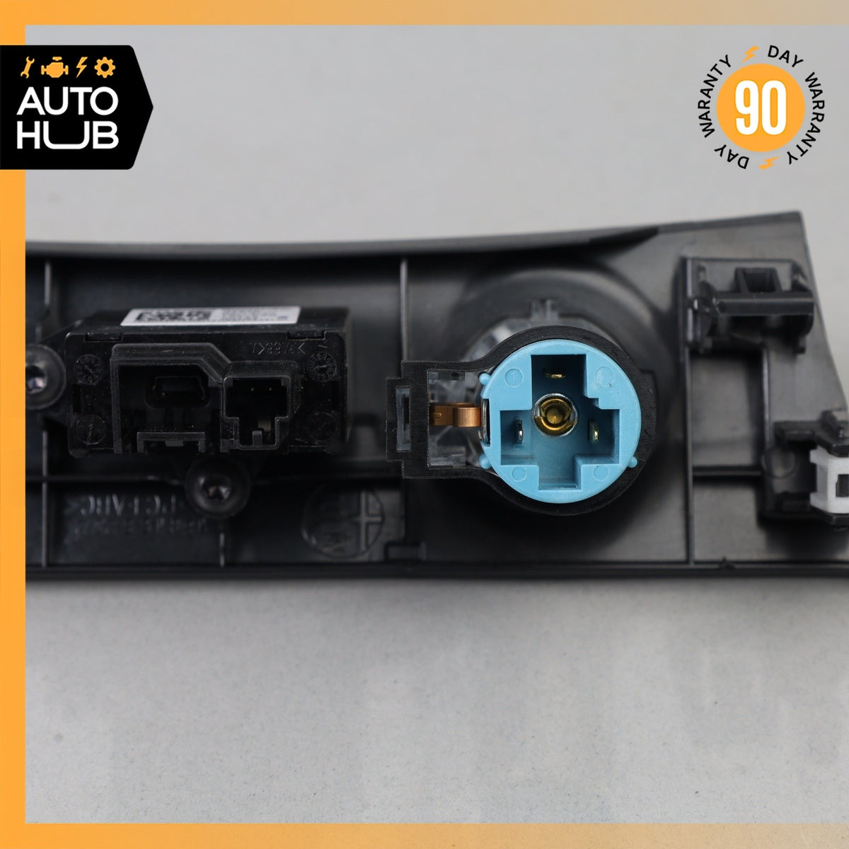 17-23 Alfa Romeo 949 Stelvio Dashboard Socket USB Port OEM 71k - photo 10