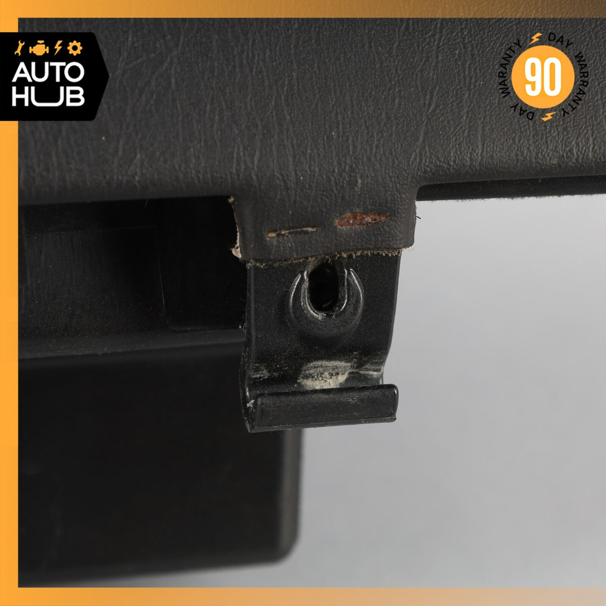04-09 Cadillac XLR Dash Dashboard Glove Box Compartment Black 15913751 OEM - photo 12