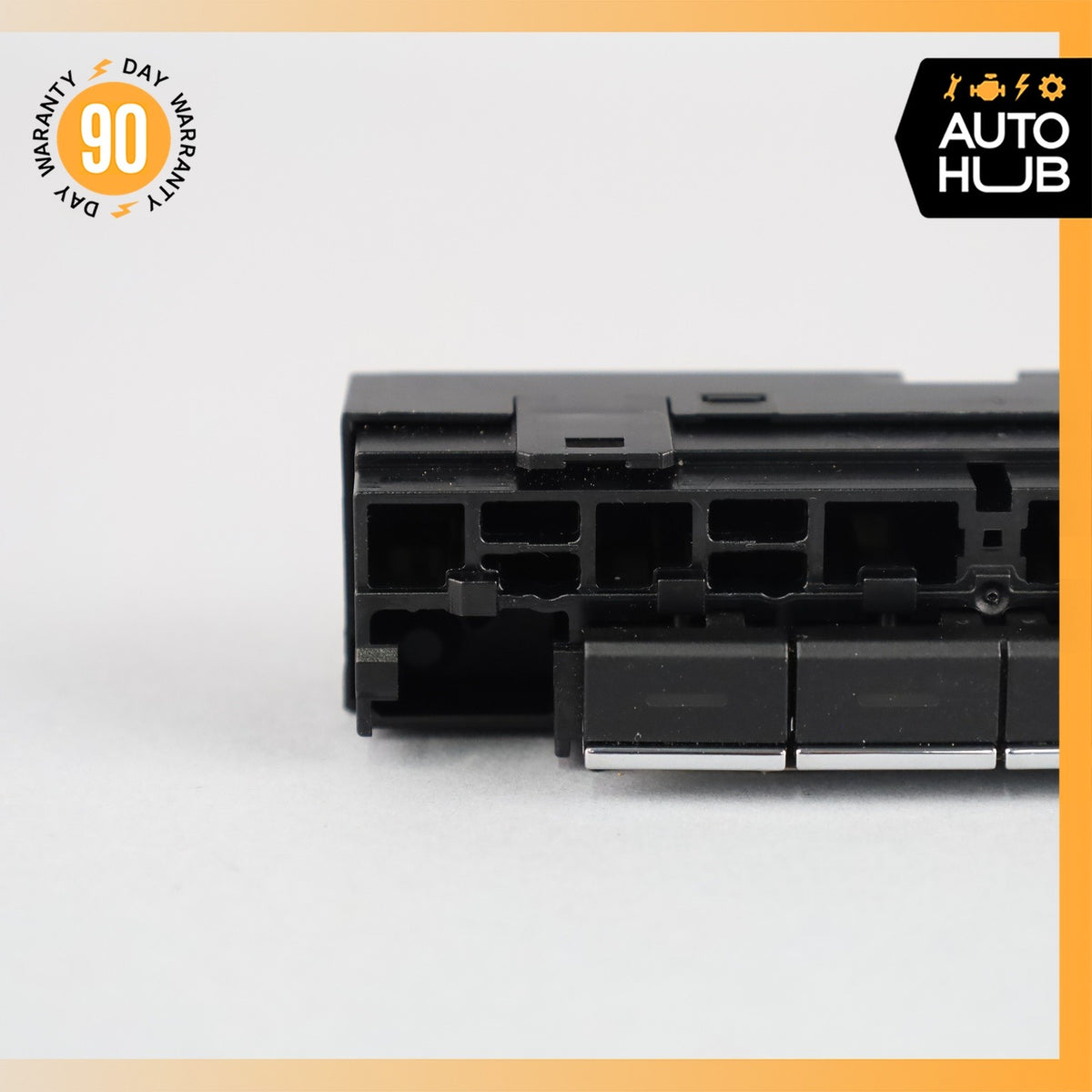 Maserati Quattroporte M156 Rear Console Seat Heater Sun Shade Control Switch OEM - photo 4
