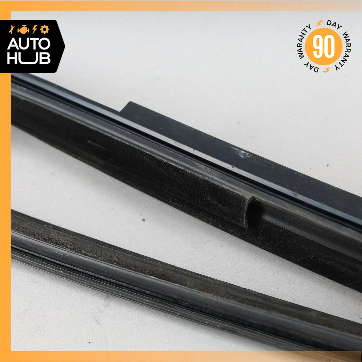 07-10 Bentley Continental GTC Speed Left Side Door Seal w/ Seat Belt Guide OEM - photo 4