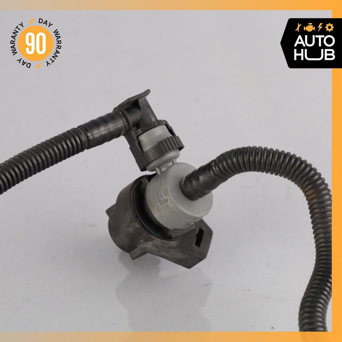 BMW E88 128i 328i Fuel Vent Ventilation Breather Valve Hose OEM - photo 6