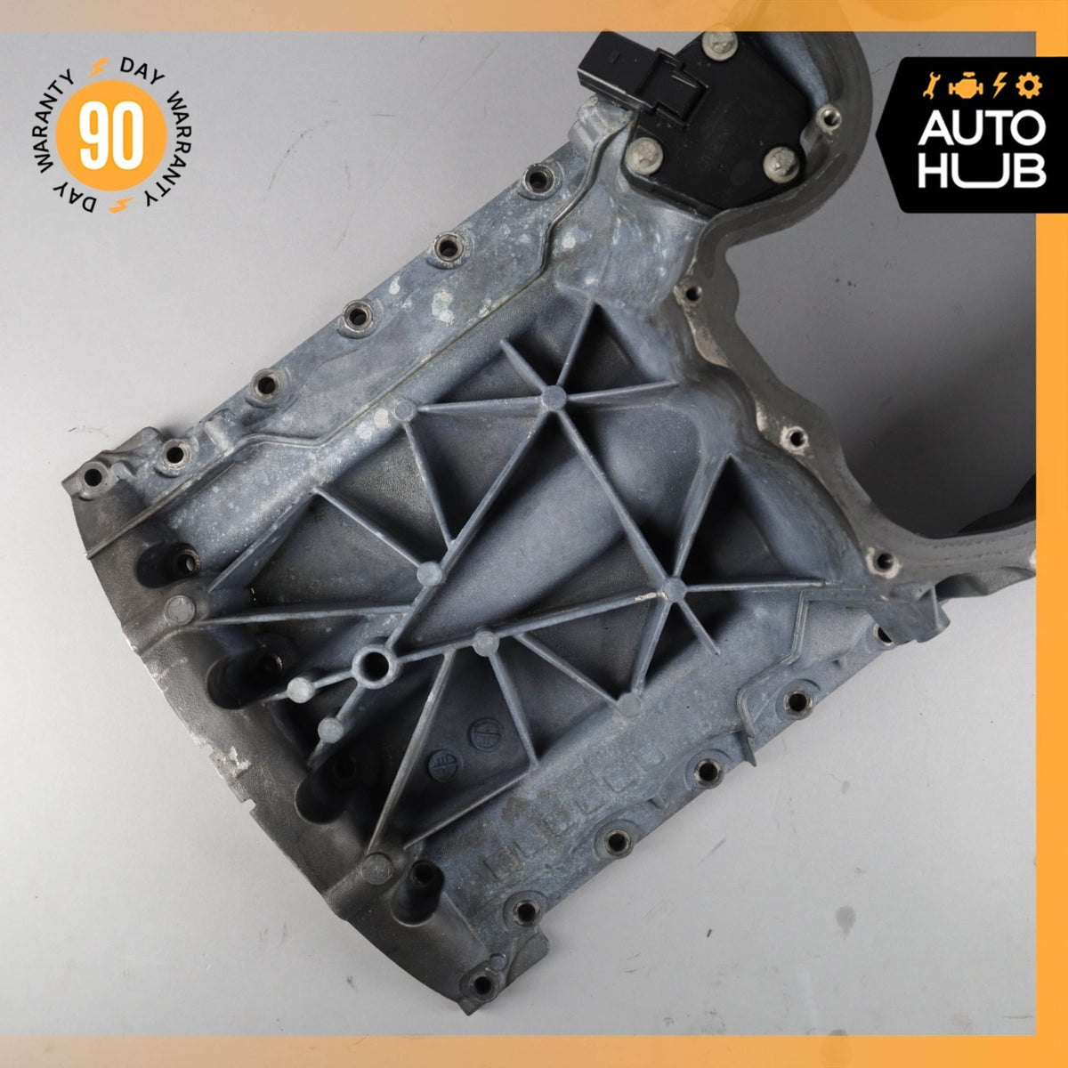 11-18 Porsche Cayenne 958 Turbo Engine Upper Oil Pan 948107071 OEM - photo 2