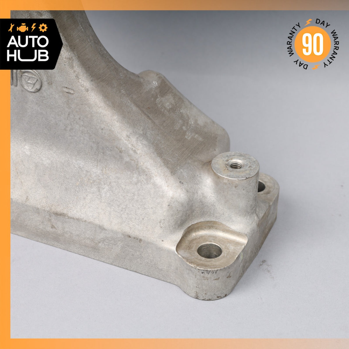 05-07 Maserati Quattroporte M139 Engine Motor Bracket Mount Left Driver Side OEM - photo 4