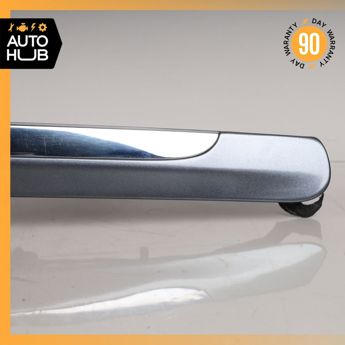 03-13 Maserati Quattroporte M139 Rear Trunk Lid Moulding Plate w/Lights OEM 84k - photo 6