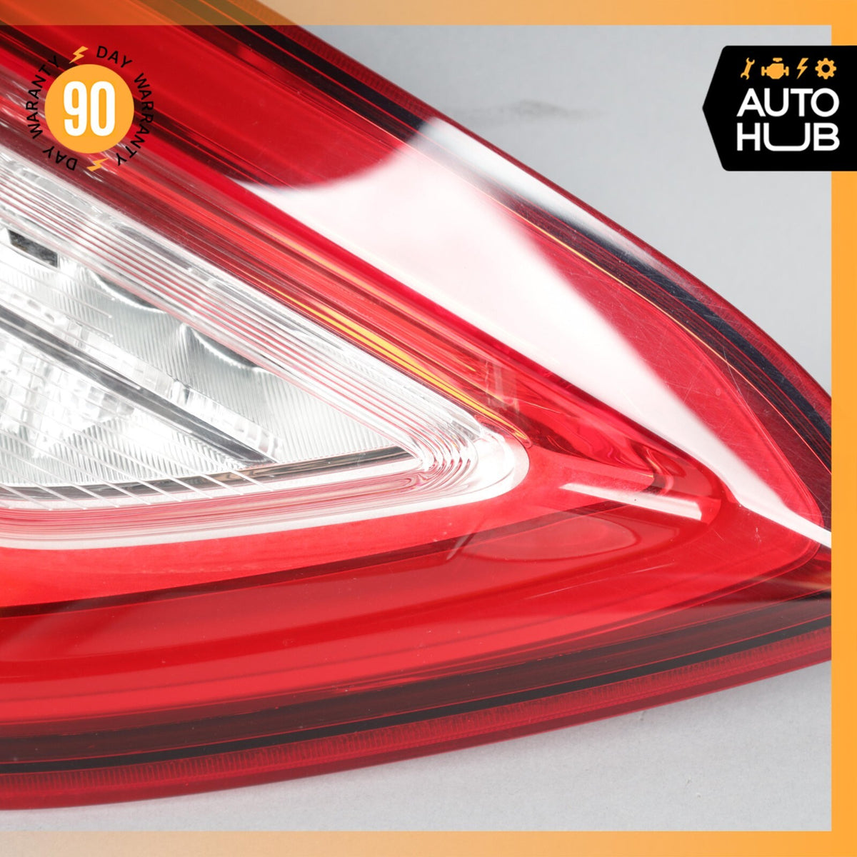 17-20 Maserati Levante M161 Inner Tail Light Lamp Left Driver Side OEM 73k - photo 4