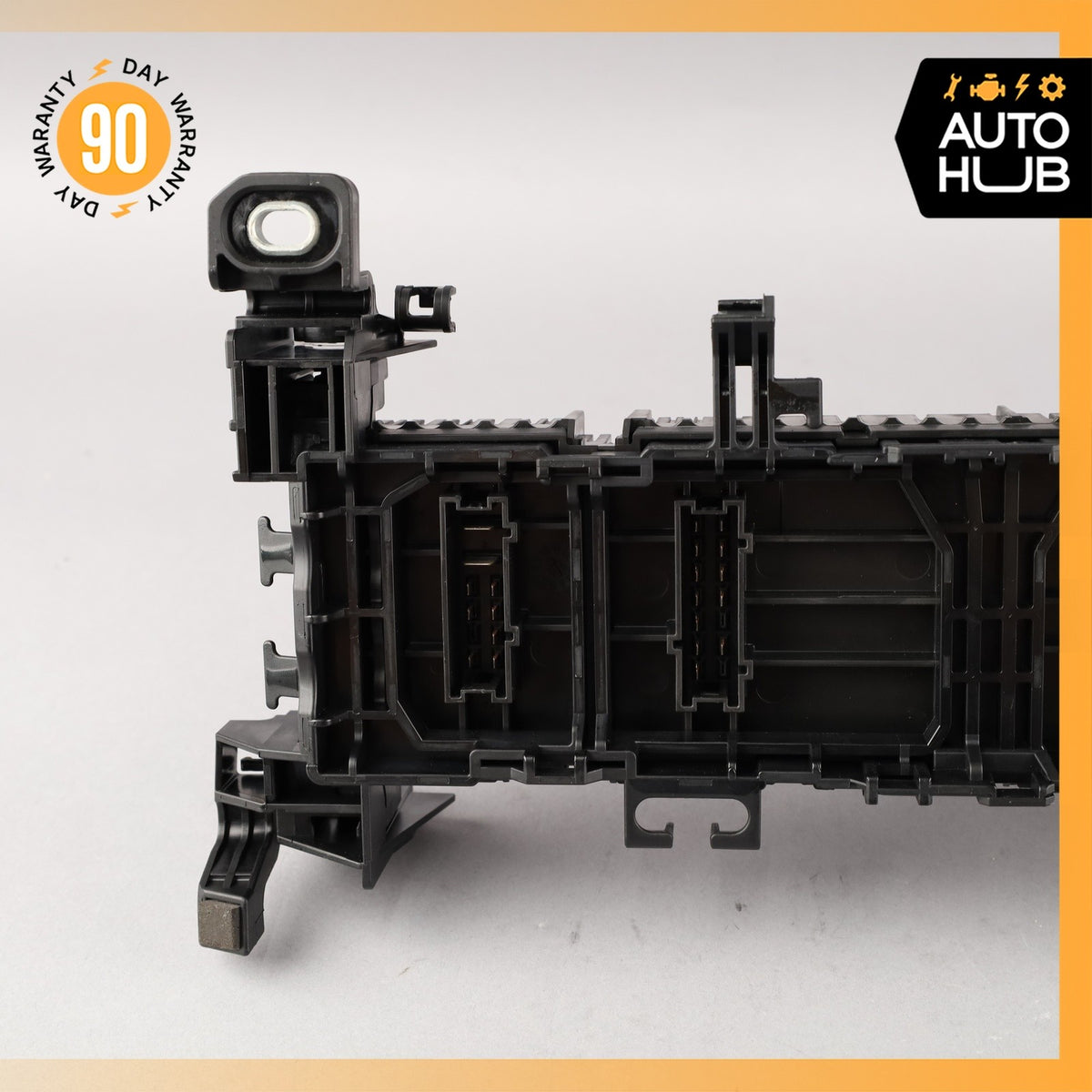 Mercedes W117 CLA250 Right Dashboard Relay Terminal Fusebox Fuse Box OEM - photo 10