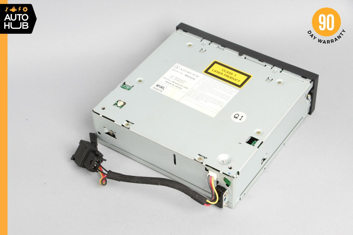 03-12 Mercedes W211 E55 AMG GL550 CLS500 6 Disk CD Changer Player 2118275542 OEM - photo 7