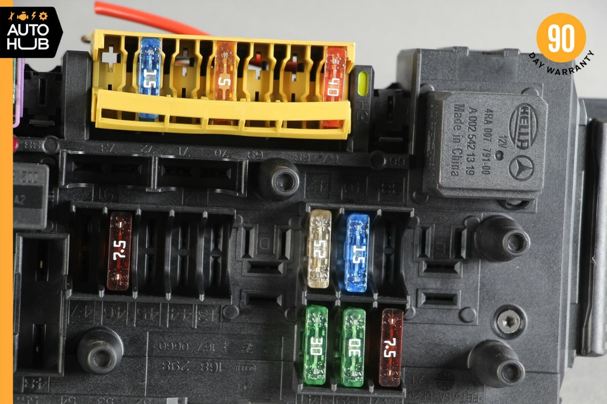 12-16 Mercedes R172 SLK350 SLK250 Rear Fuse Relay Box 1729060005 OEM - photo 3