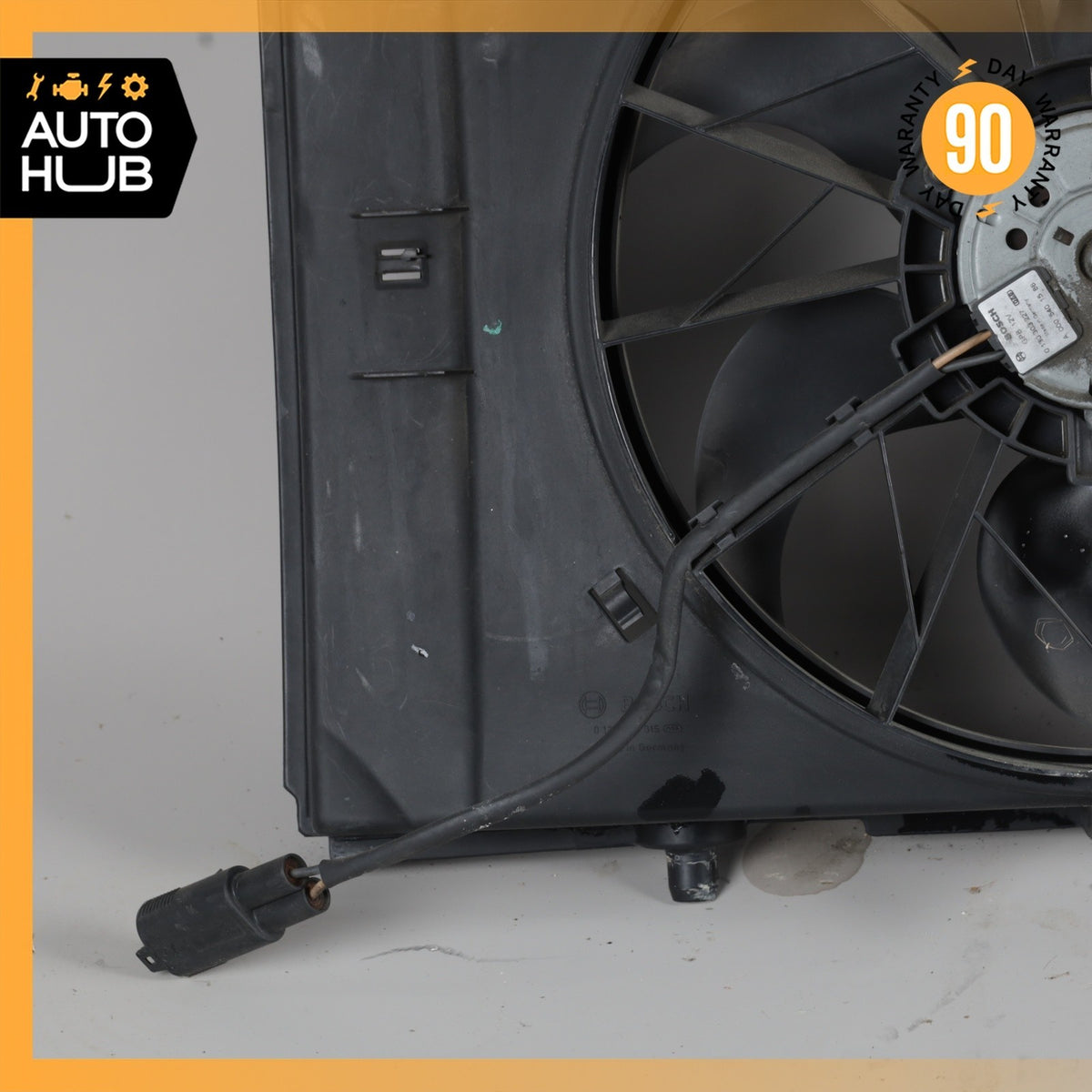 Mercedes R170 SLK230 Engine Motor Cooling Radiator Fan Assembly OEM - photo 6