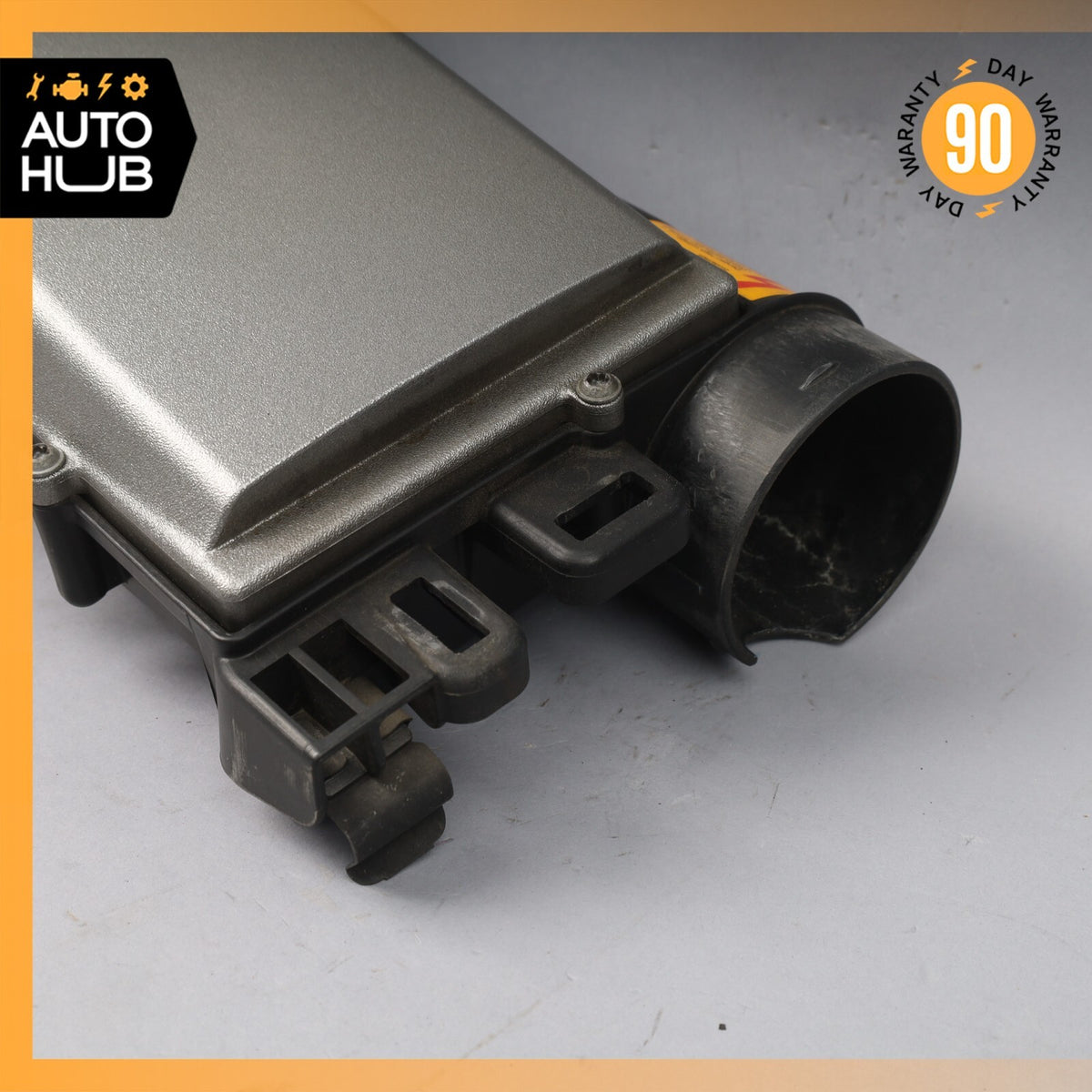 03-08 Mercedes W219 CLS55 E55 AMG Engine Air Intake Filter Left 1130900501 OEM - photo 2