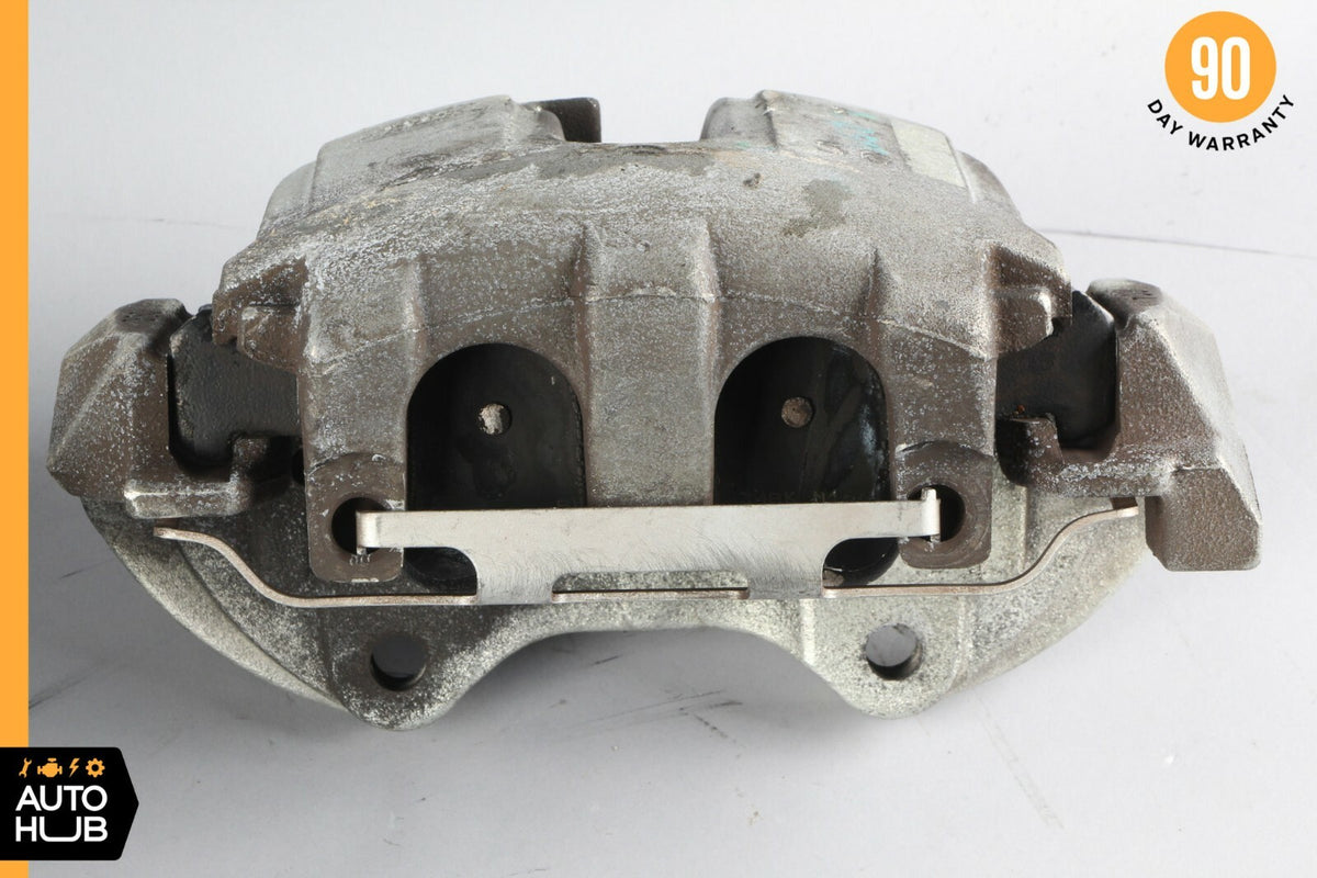 06-09 Mercedes W251 R350 R500 Front Brake Calipers Set OEM - photo 2