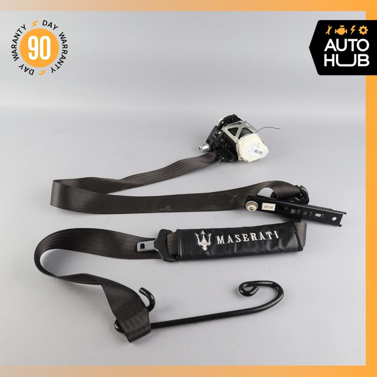 08-19 Maserati GranTurismo M145 Front Right Side Seat Belt Black OEM - photo 1