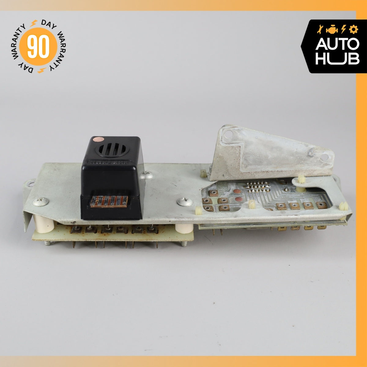 81-84 Rolls Royce Silver Spirit Spur PCB Relay Fuse Board UD20672 OEM 22k - photo 3