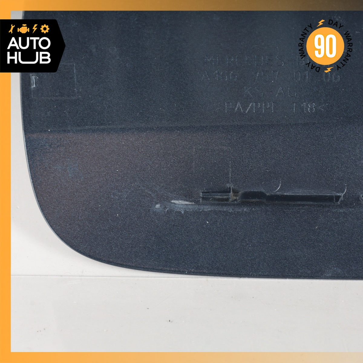 13-19 Mercedes X166 GL350 GL550 Fuel Gas Filler Lid Door Black OEM - photo 8