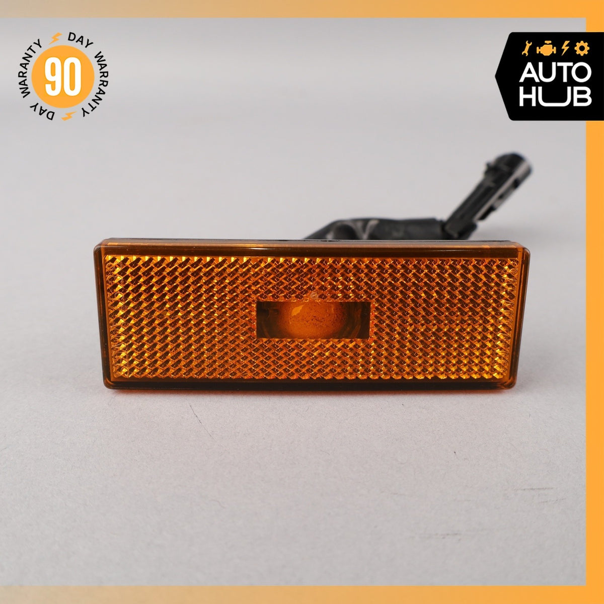 Maserati M138 Coupe 4200 CC Front Marker Yellow Light OEM 27k - photo 2