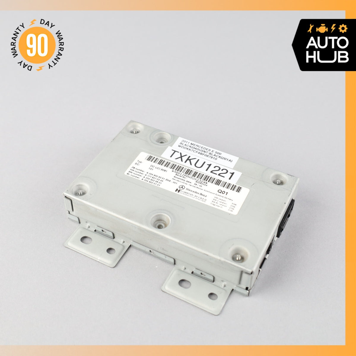 Mercedes W207 E550 S63 AMG SLK350 Communication Interface Module 2049009301 OEM - photo 1