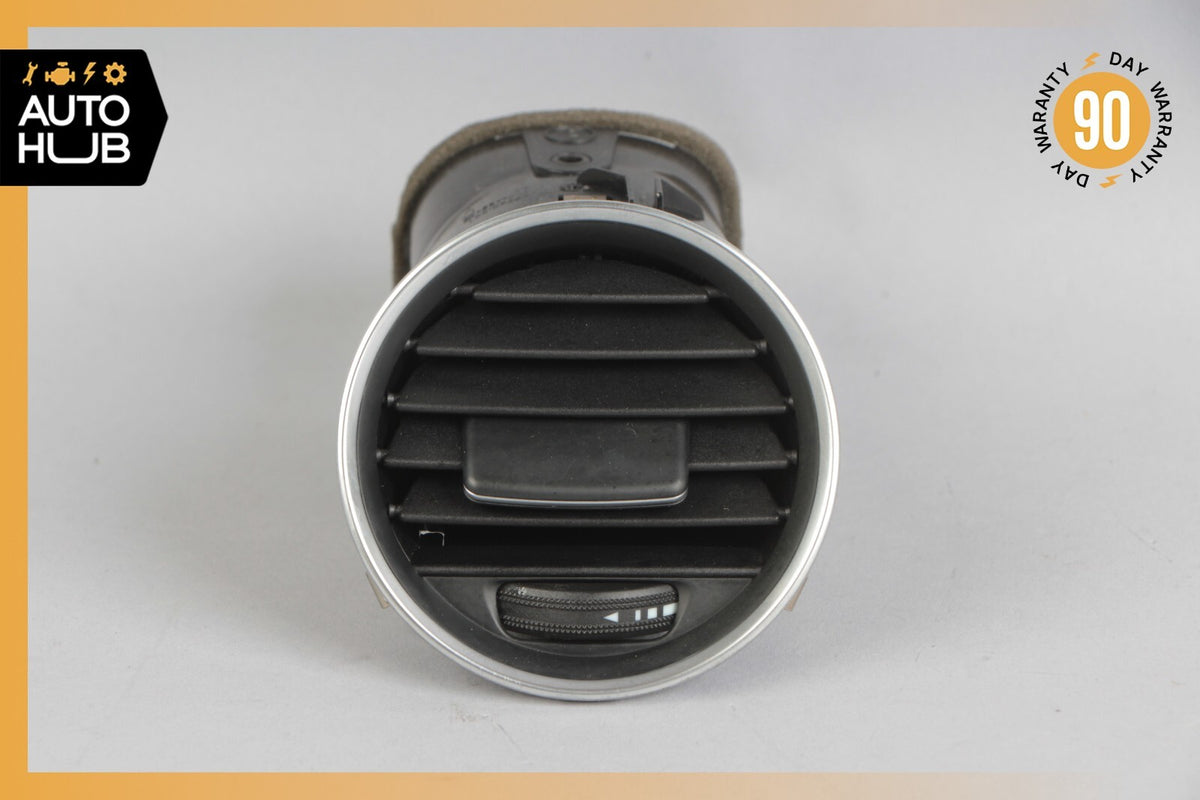 12-14 Mercedes W204 C250 C300 C350 Dash AC A/C Air Vent Grill Right Side OEM - photo 1