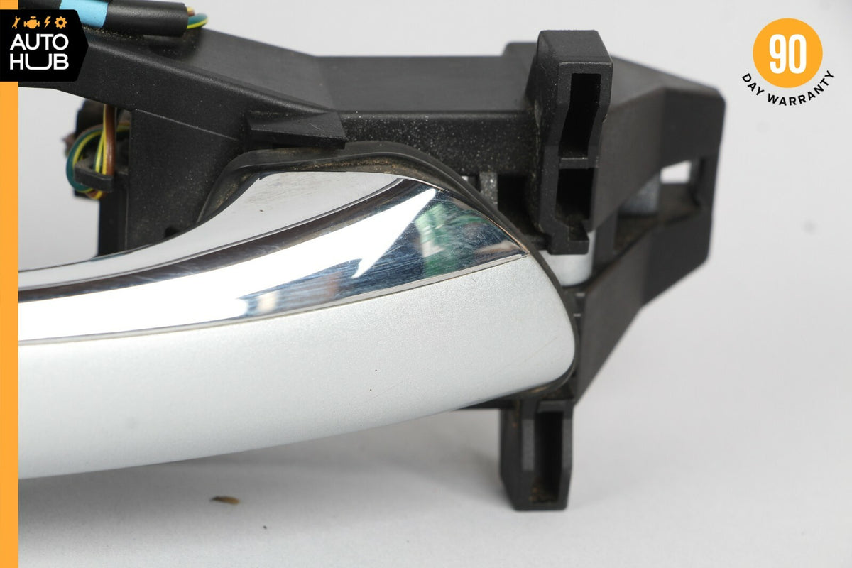 06-11 Mercedes W219 CLS500 CLS550 Rear Right Exterior Door Handle Keyless Go OEM - photo 4
