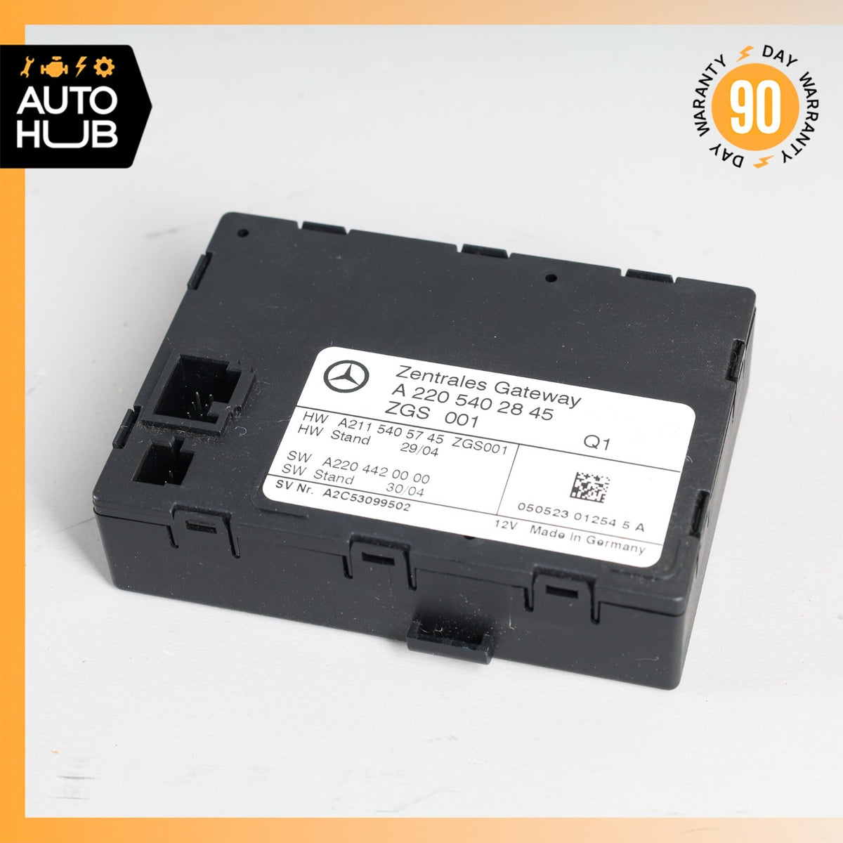 03-11 Mercedes W215 CL500 E320 Central Gateway Control Module 2205402845 OEM - photo 1