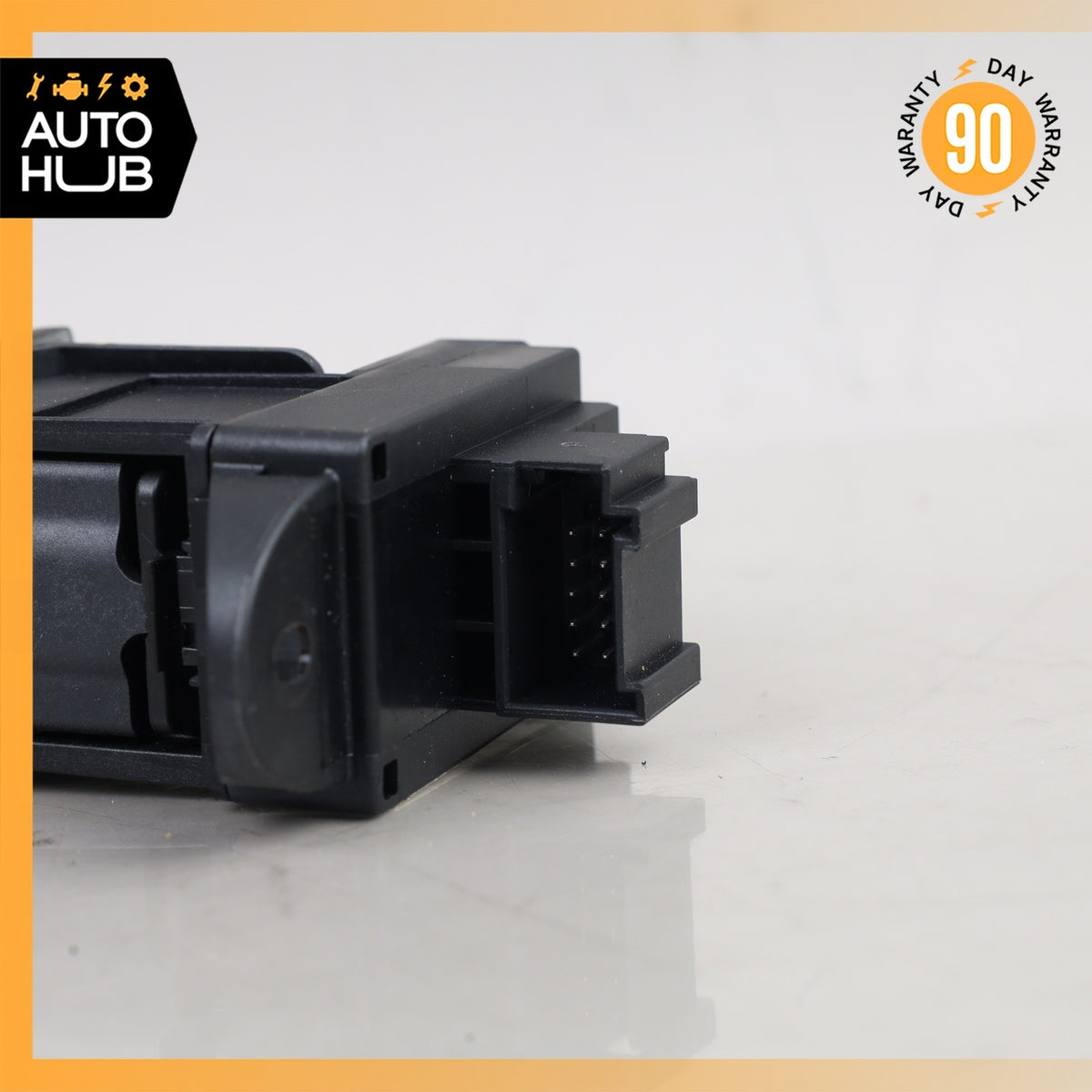 14-17 Maserati Quattroporte Electronic Parking Button Switch 6700150060 OEM - photo 8