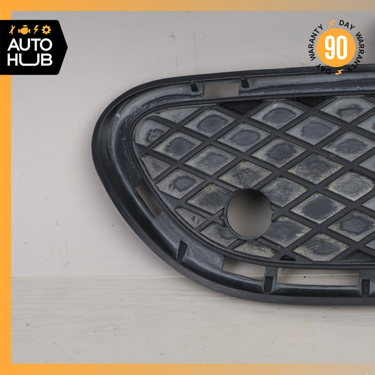 02-04 Mercedes W203 C320 C240 Base Front Bumper Right Side Mesh Grille OEM - photo 2