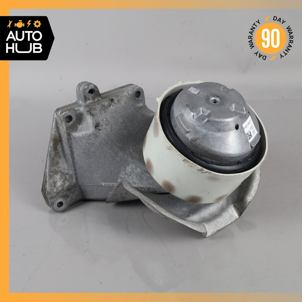 06-09 Mercedes W211 E350 CLK350 Front Right Engine Mount 2112402717 OEM - photo 9